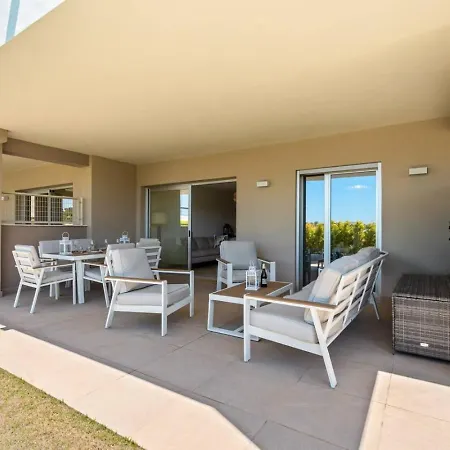 Apartamento Sunny Golf - Golf And Pool Views Estepona